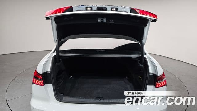 Audi A6 2022 — фото 20 из 20