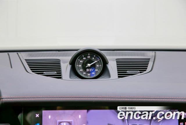 Porsche Panamera 2024 — Şəkil 17/20