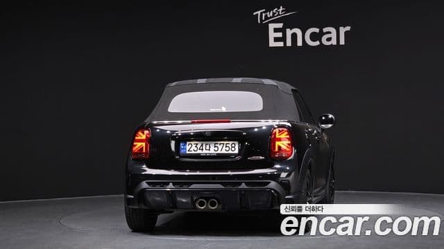 Mini Cooper S Convertible 2023 — ფოტო 4/20