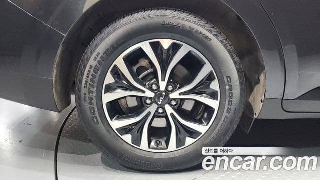 Kia Carnival 2021 — фото 4 из 20