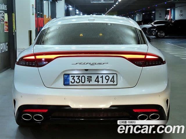 Kia Stinger 2021 — фото 4 из 20