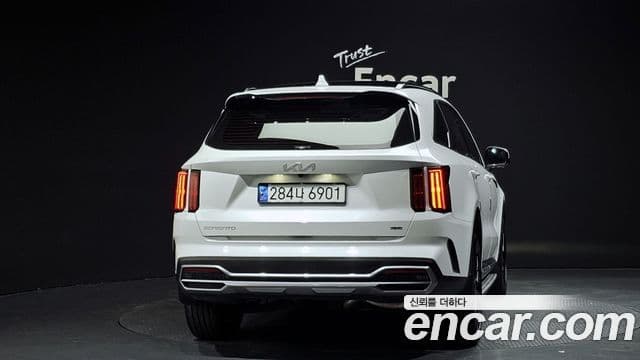 Kia Sorento 2023 — Şəkil 4/20