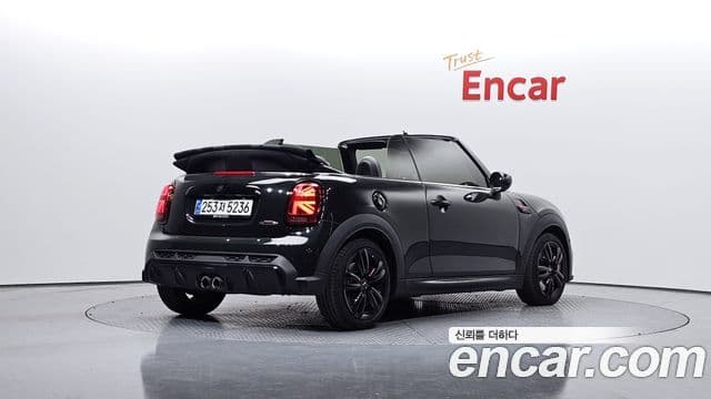 Mini Cooper S Convertible 2023 — фото 2 из 20