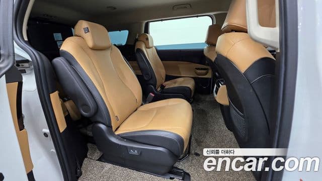 Kia Carnival 2020 — Şəkil 19/20