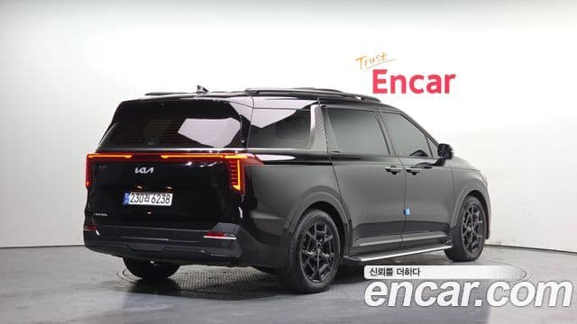 Kia Carnival 2023 — Şəkil 2/20