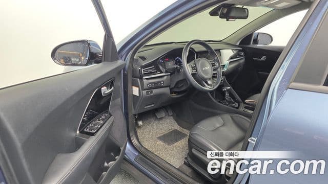 Kia Niro 2021 — Şəkil 10/20