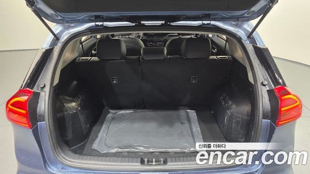 Kia Niro 2021 — фото 20 из 20