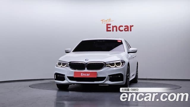 BMW 5 Series 2018 — ფოტო 3/20
