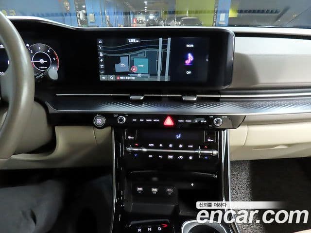 Kia Carnival 2023 — Şəkil 10/20