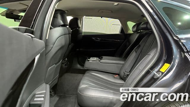 Genesis Electrified G80 2021 — Şəkil 12/20