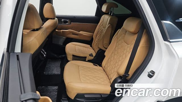 Kia Sorento 2021 — ფოტო 12/20