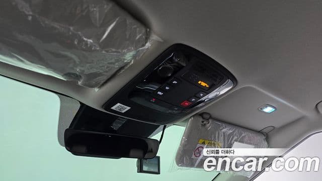 Kia Carnival 2024 — Şəkil 17/20