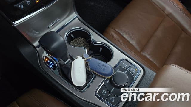 Jeep Grand Cherokee 2021 — фото 9 из 20