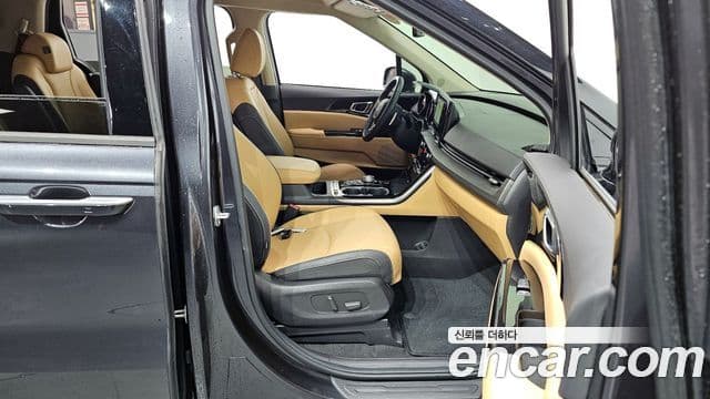 Kia Carnival 2022 — ფოტო 11/20