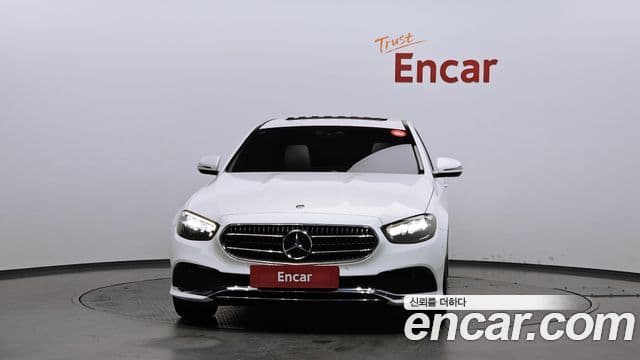 Mercedes-Benz E-Class 2020 — фото 3 из 20