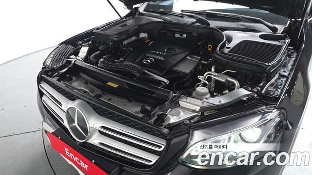 Mercedes-Benz GLC-Class 2018 — Şəkil 6/20