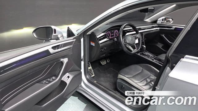 Volkswagen Arteon 2023 — Photo 6/20