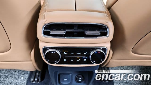 Genesis GV80 2022 — ფოტო 18/20