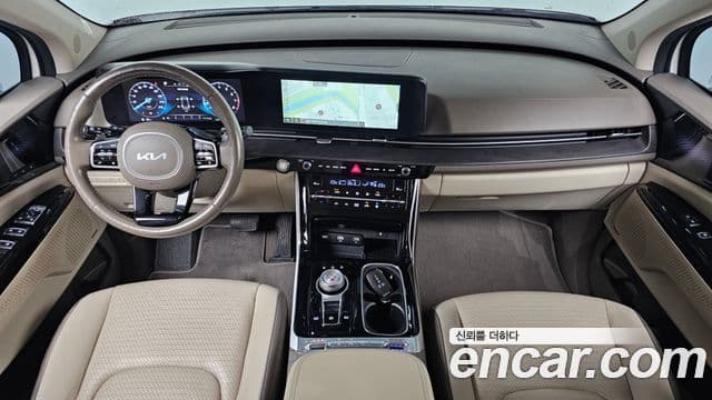 Kia Carnival 2022 — фото 7 из 20
