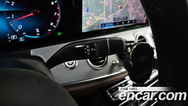 Mercedes-Benz E-Class 2020 — фото 9 из 20