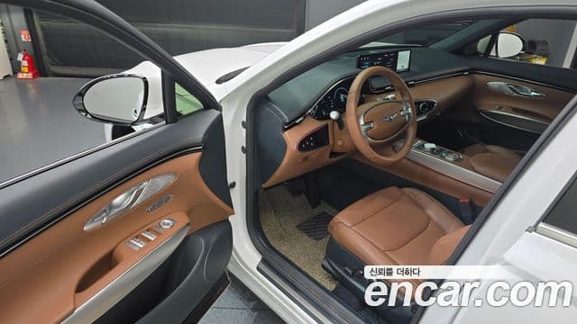 Genesis GV70 2022 — фото 10 из 20