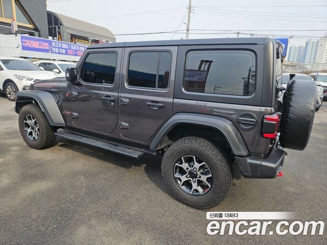 Jeep Wrangler 2021 — Şəkil 16/20