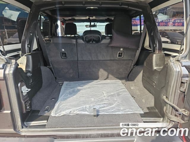 Jeep Wrangler 2021 — Şəkil 20/20