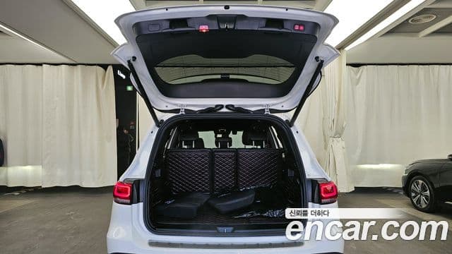 Mercedes-Benz GLB-Class 2021 — фото 20 из 20