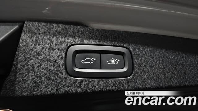 Volvo V60 Cross Country 2023 — фото 20 из 20