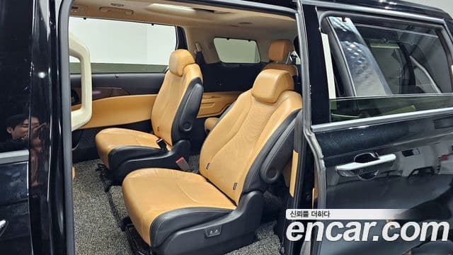 Kia Carnival 2020 — Şəkil 11/20