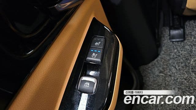 Kia Carnival 2020 — Şəkil 18/20