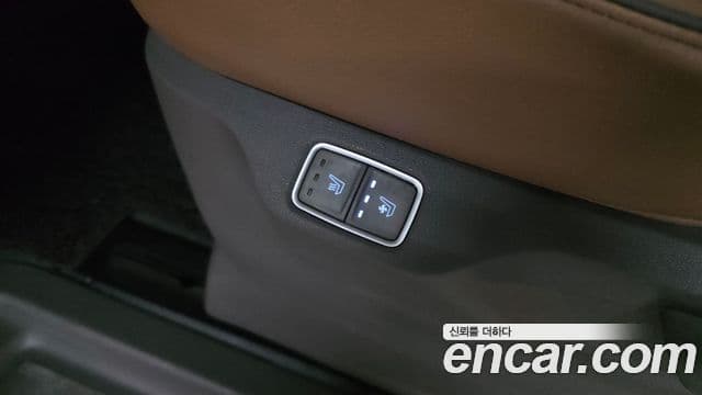 Hyundai Staria 2022 — Фото 18/20