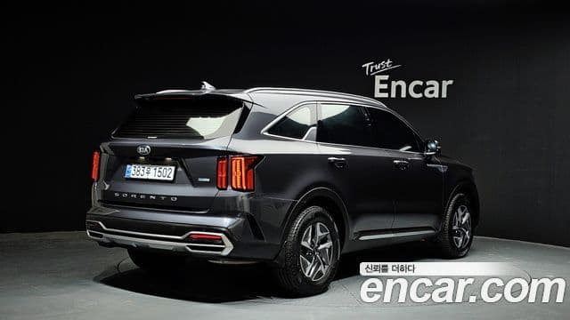 Kia Sorento 2021 — ფოტო 2/20