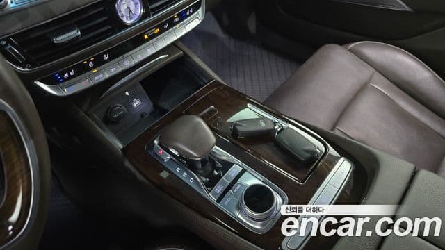 Kia The K9 2019 — фото 9 из 20