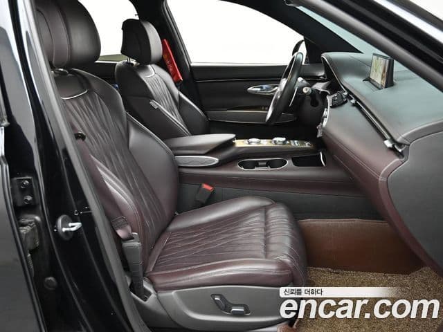Genesis GV70 2021 — Şəkil 8/19