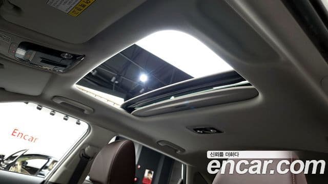 Kia Seltos 2019 — ფოტო 19/20
