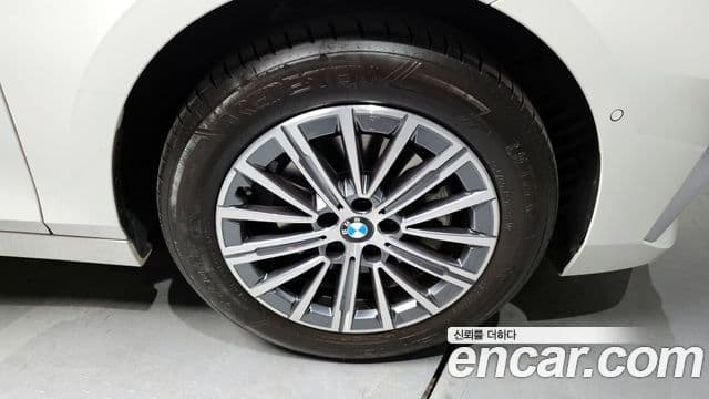 BMW 2 Series Active Tourer 2023 — Photo 19/20