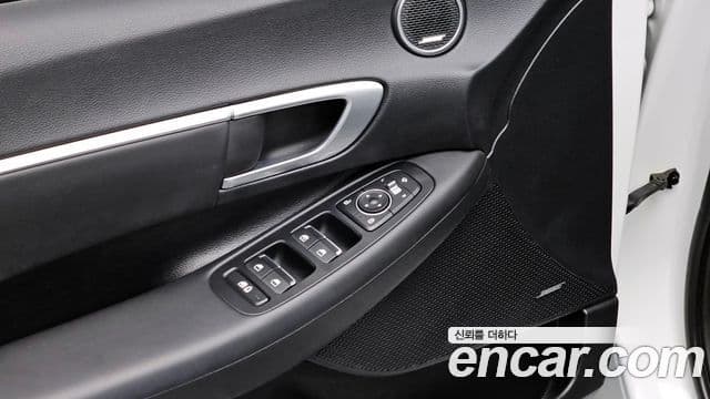 Hyundai Sonata 2019 — Şəkil 18/20
