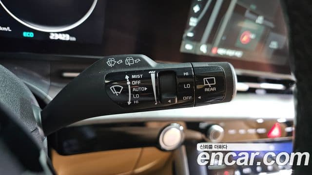Kia Carnival 2021 — фото 15 из 20