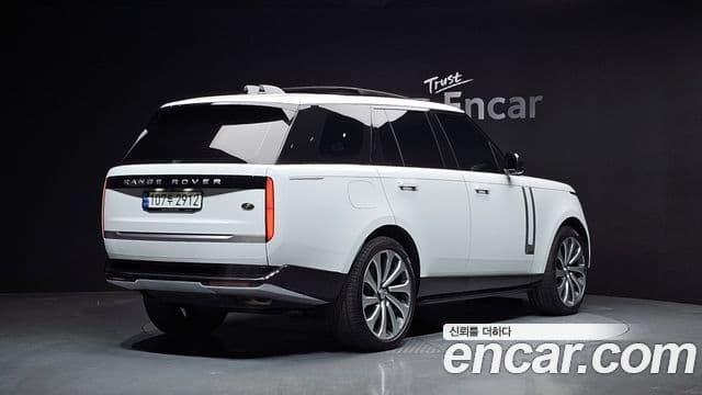 Land Rover Range Rover 2023 — фото 2 из 20
