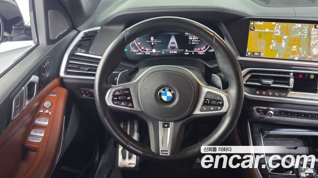 BMW X7 2020 — ფოტო 13/20