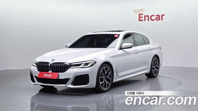 BMW 5 Series 2022 — Şəkil 1/20