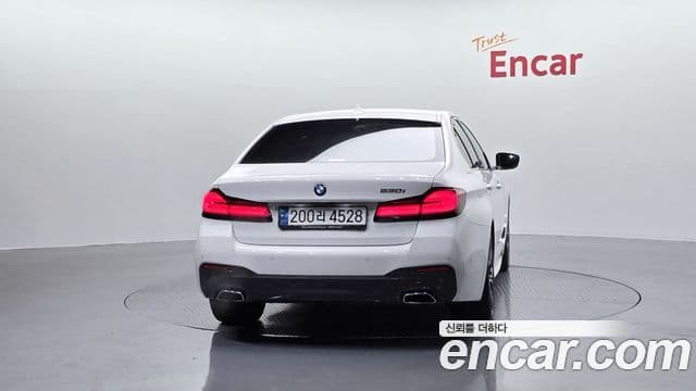 BMW 5 Series 2022 — Şəkil 4/20