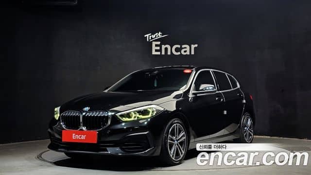 BMW 1 Series, 2021