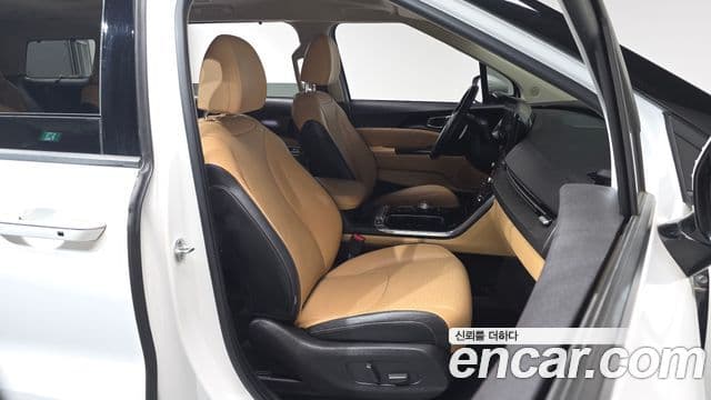 Kia Carnival 2021 — Şəkil 10/20