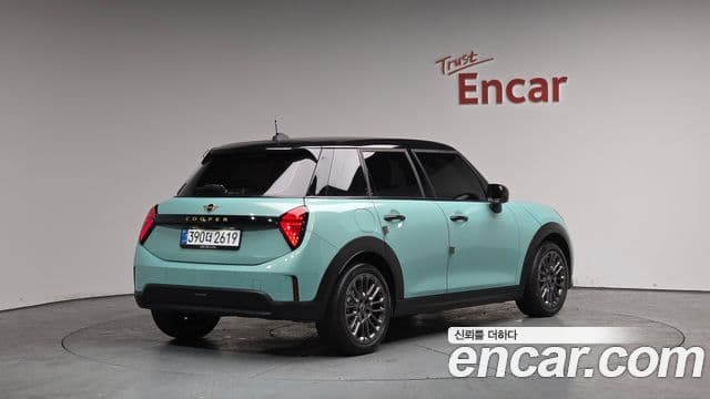 Mini Cooper C 2025 — ფოტო 2/20