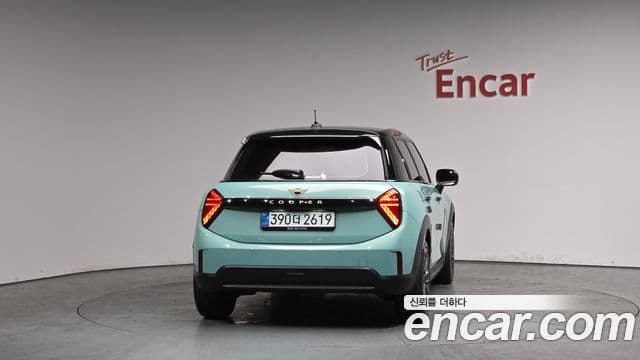 Mini Cooper C 2025 — ფოტო 4/20