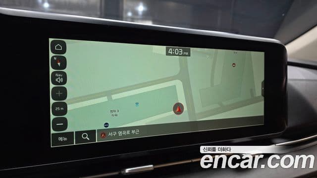 Kia Carnival 2021 — фото 13 из 20