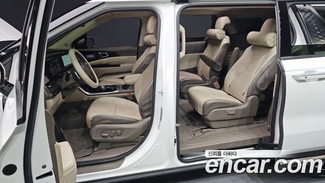 Kia Carnival 2022 — Şəkil 10/20