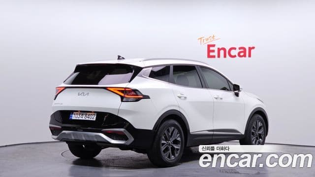 Kia Sportage 2022 — ფოტო 2/20